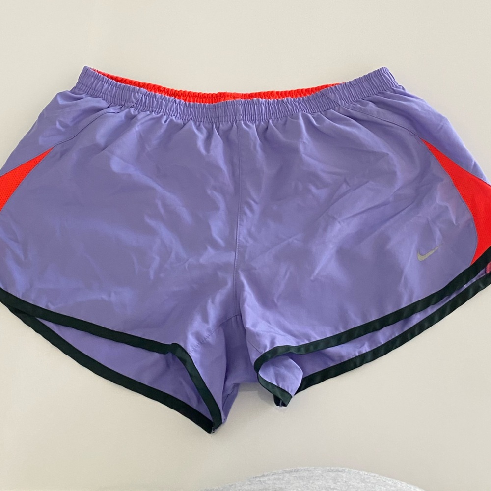 Nike Woman's Shorts. LARGE. Fitness Running Jogging